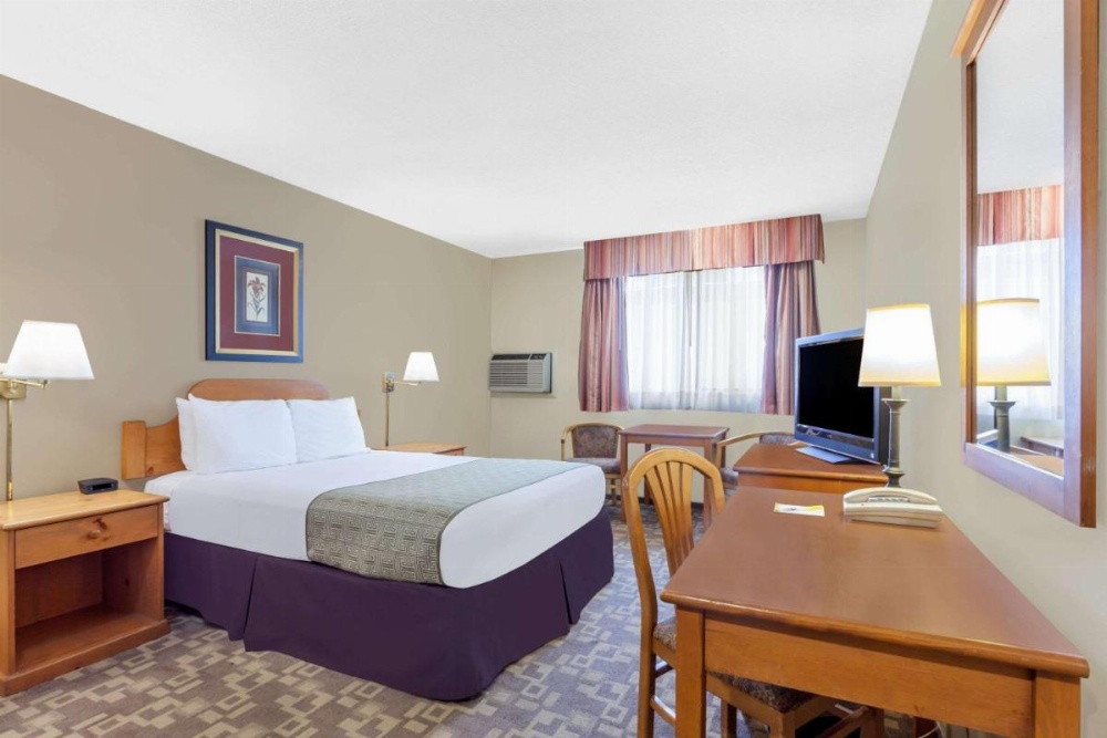 Days Inn by Wyndham Bellingham Image 23