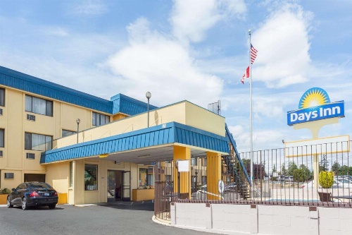 Days Inn by Wyndham Bellingham image 33